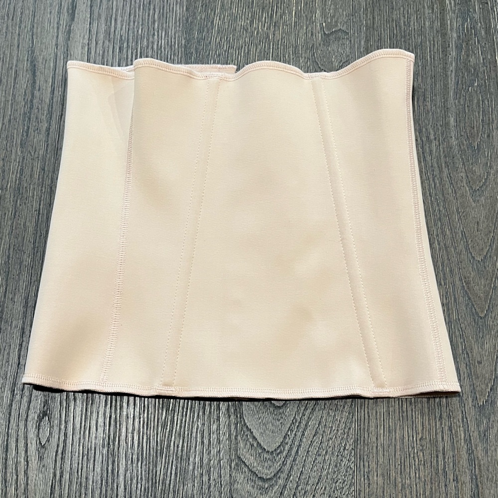 NWOT Skims Waist Trainer Clay - Size XXS